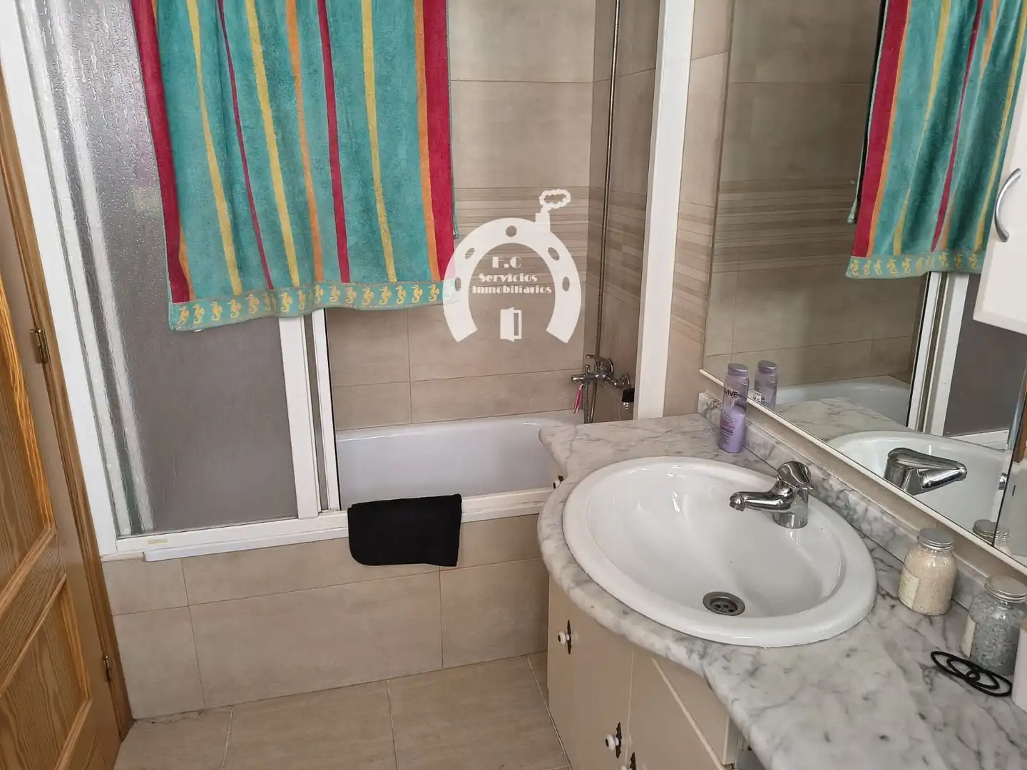 Baño de Piso en venta en Elche / Elx con Aire acondicionado