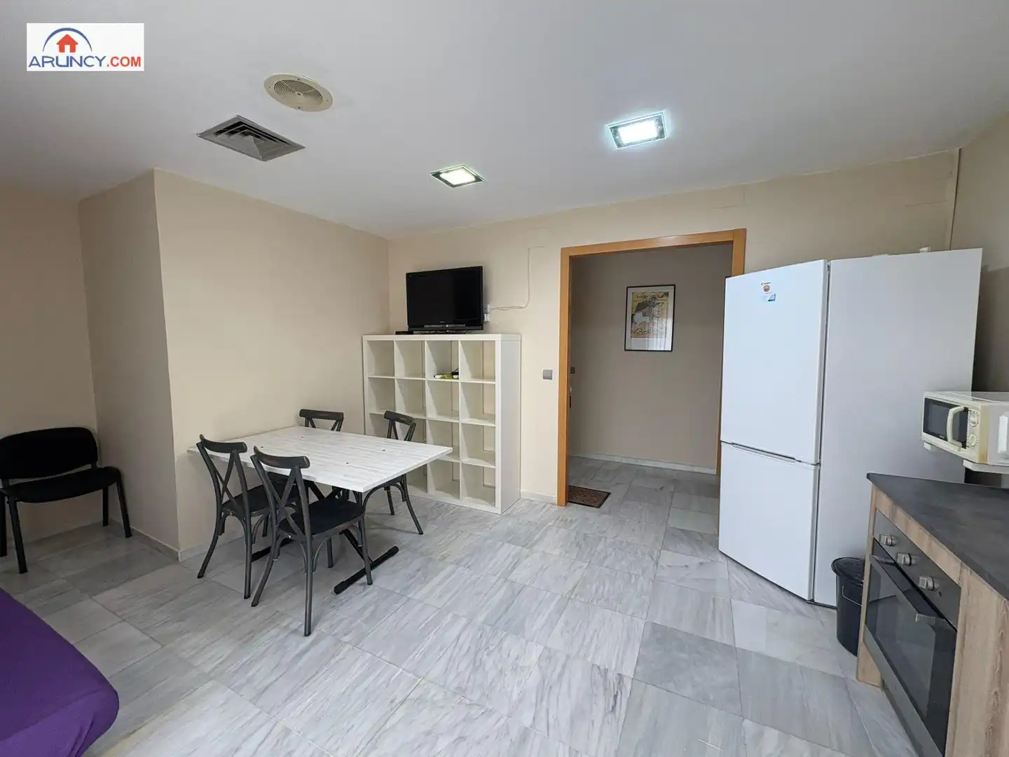 Flat for sale in Sevilla  with Air Conditioner, Terrace and Storage room