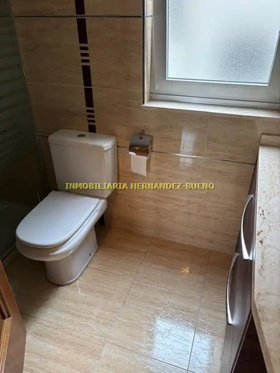 Bathroom of Flat for sale in Salamanca  with Heating and Balcony