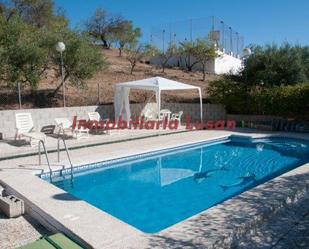 Swimming pool of Flat to rent in Casabermeja