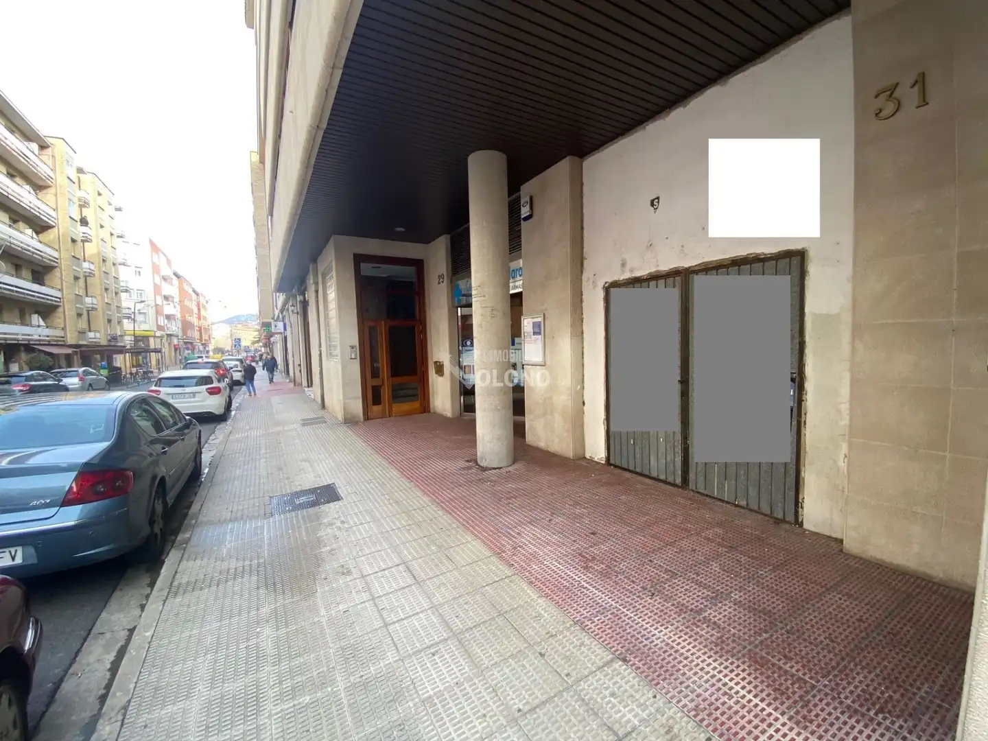 Locale commerciale in vendita a Avenida La Rioja 31