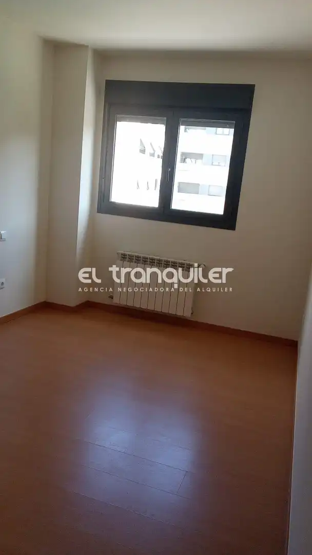 Habitación de Piso de alquiler en Leganés con Terraza, Trastero y Piscina
