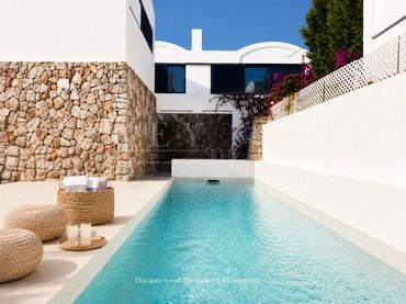 Casa con piscina in vendita a Cala Blanca