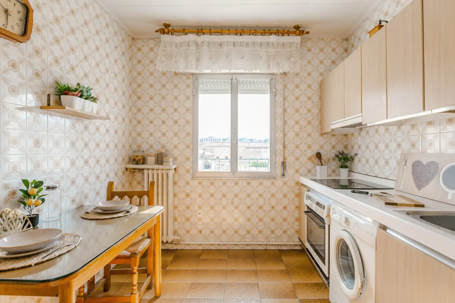 Cocina de Piso en venta en  Pamplona / Iruña con Calefacción, Parquet y Amueblado