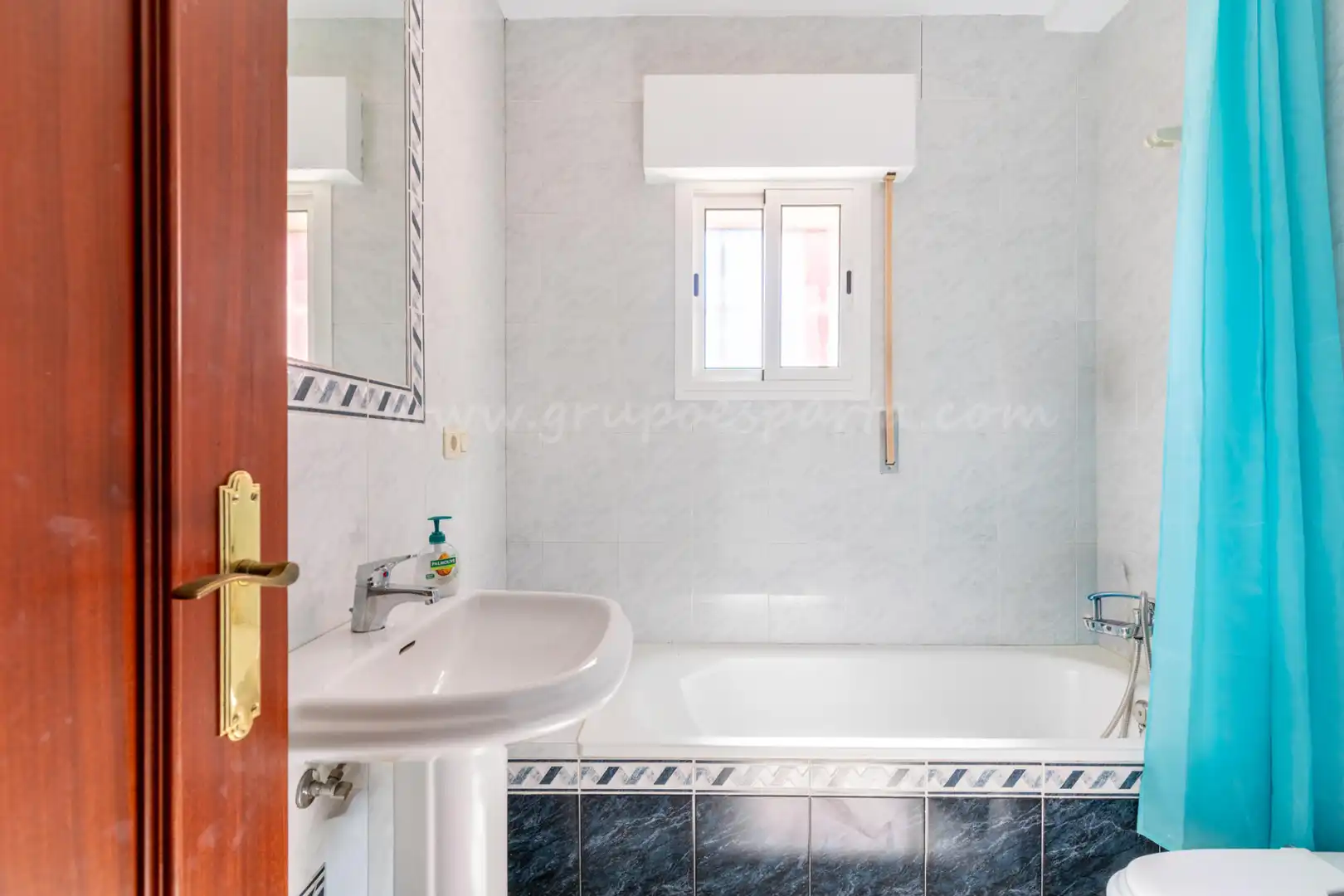 Baño de Casa o chalet en venta en Villanueva del Ariscal con Aire acondicionado, Calefacción y Jardín privado