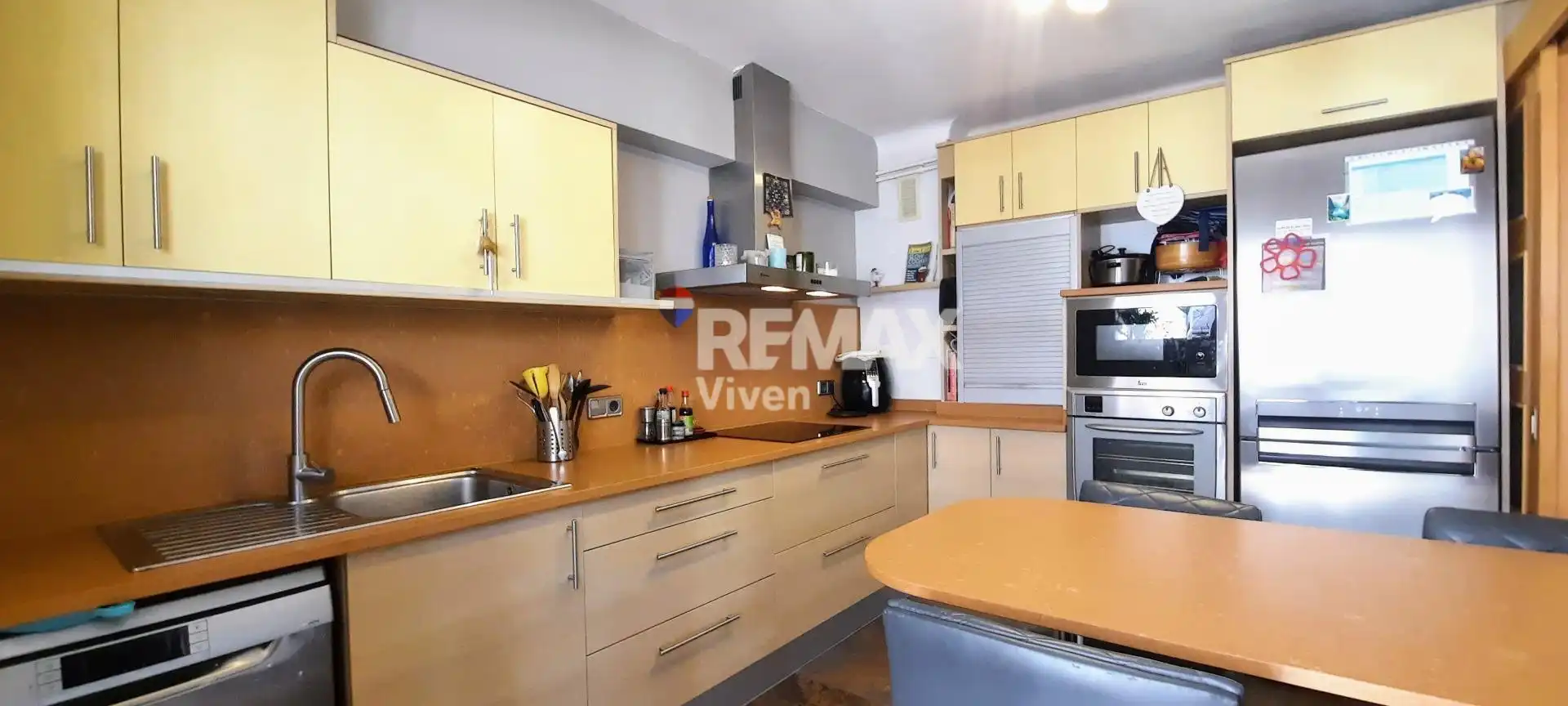Cocina de Piso en venta en Vilanova i la Geltrú con Calefacción, Trastero y Balcón