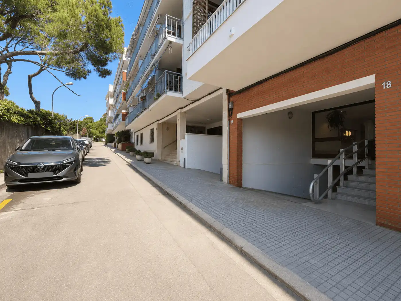 Pis de lloguer a Carrer Joan Maragall, Centre