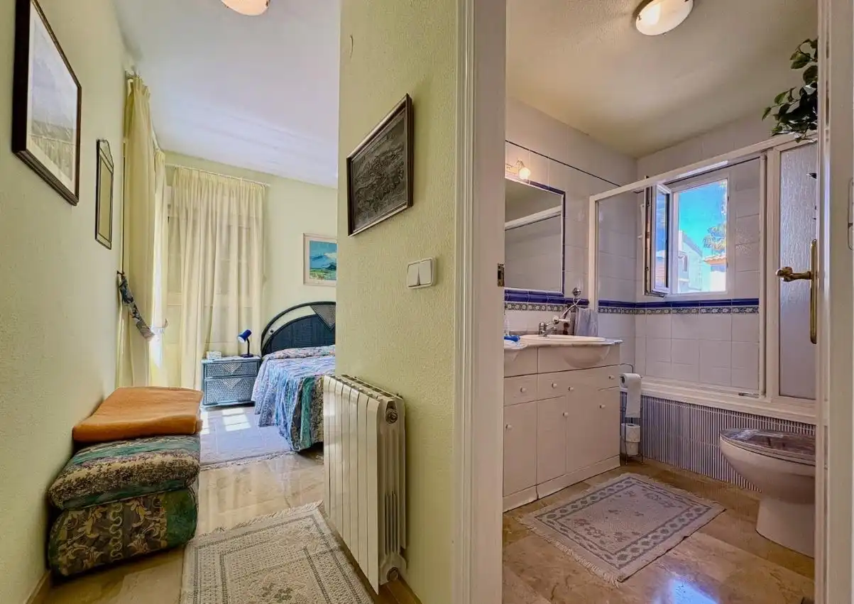 Chalet con terraza en venta en Calle canal de la mancha 19, imagen 19