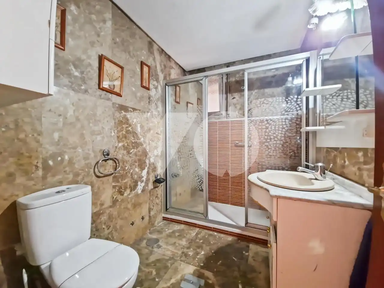 Baño de Planta baja en venta en Madrid con Aire acondicionado, Calefacción y Parquet