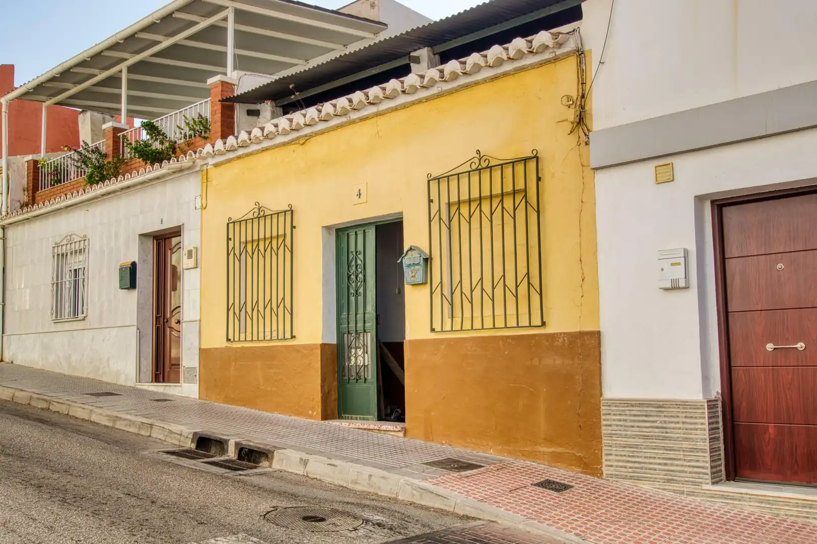 Vista exterior de Casa adosada en venta en Vélez-Málaga con Terraza