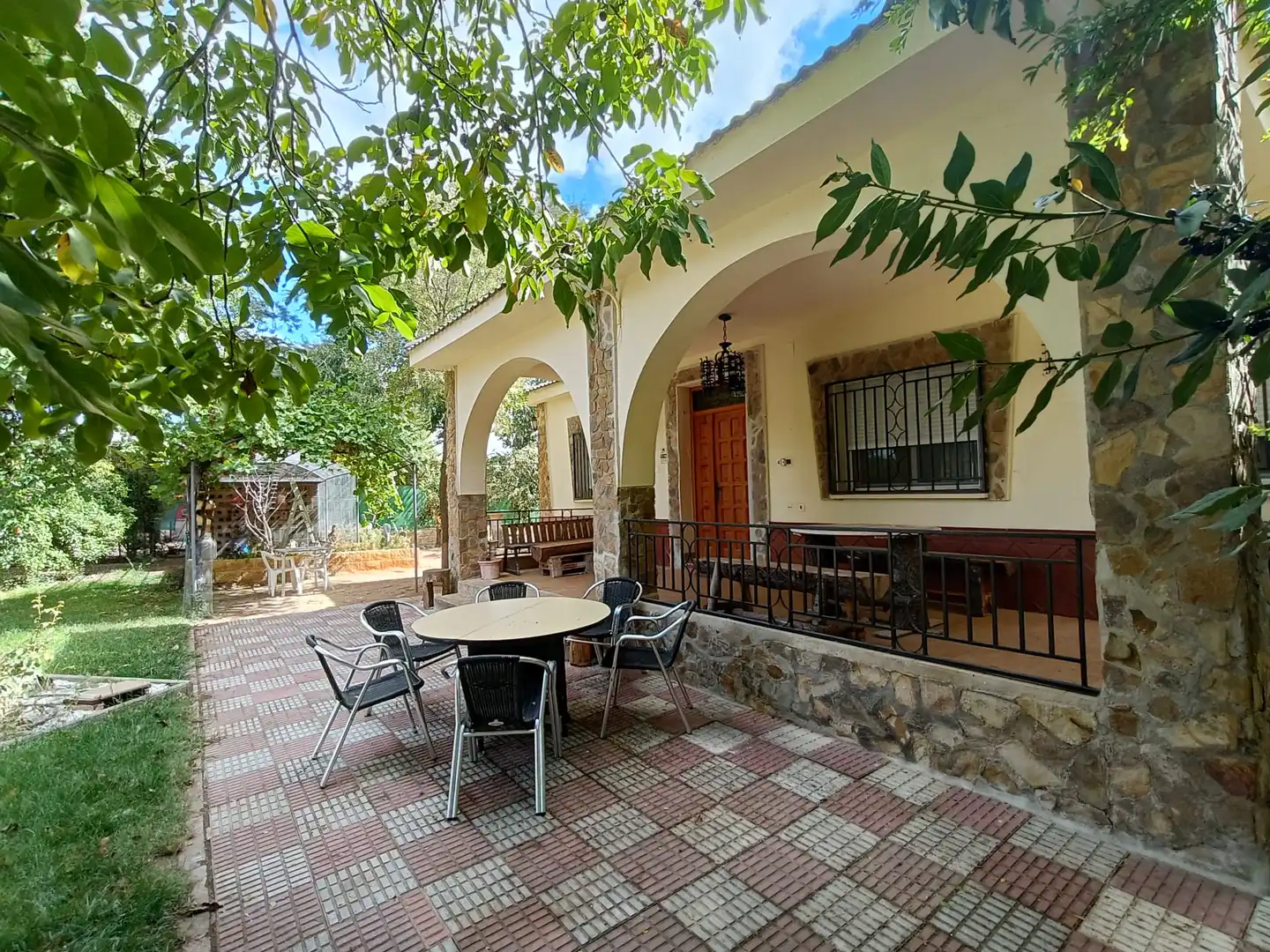 Terraza de Casa o chalet en venta en Ciudad Real con Aire acondicionado, Jardín privado y Piscina
