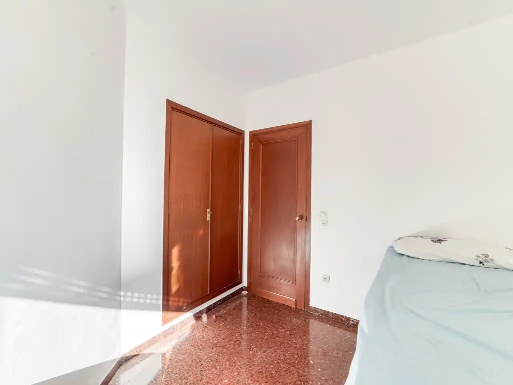 Bedroom of Flat for sale in Figueres  with Furnished
