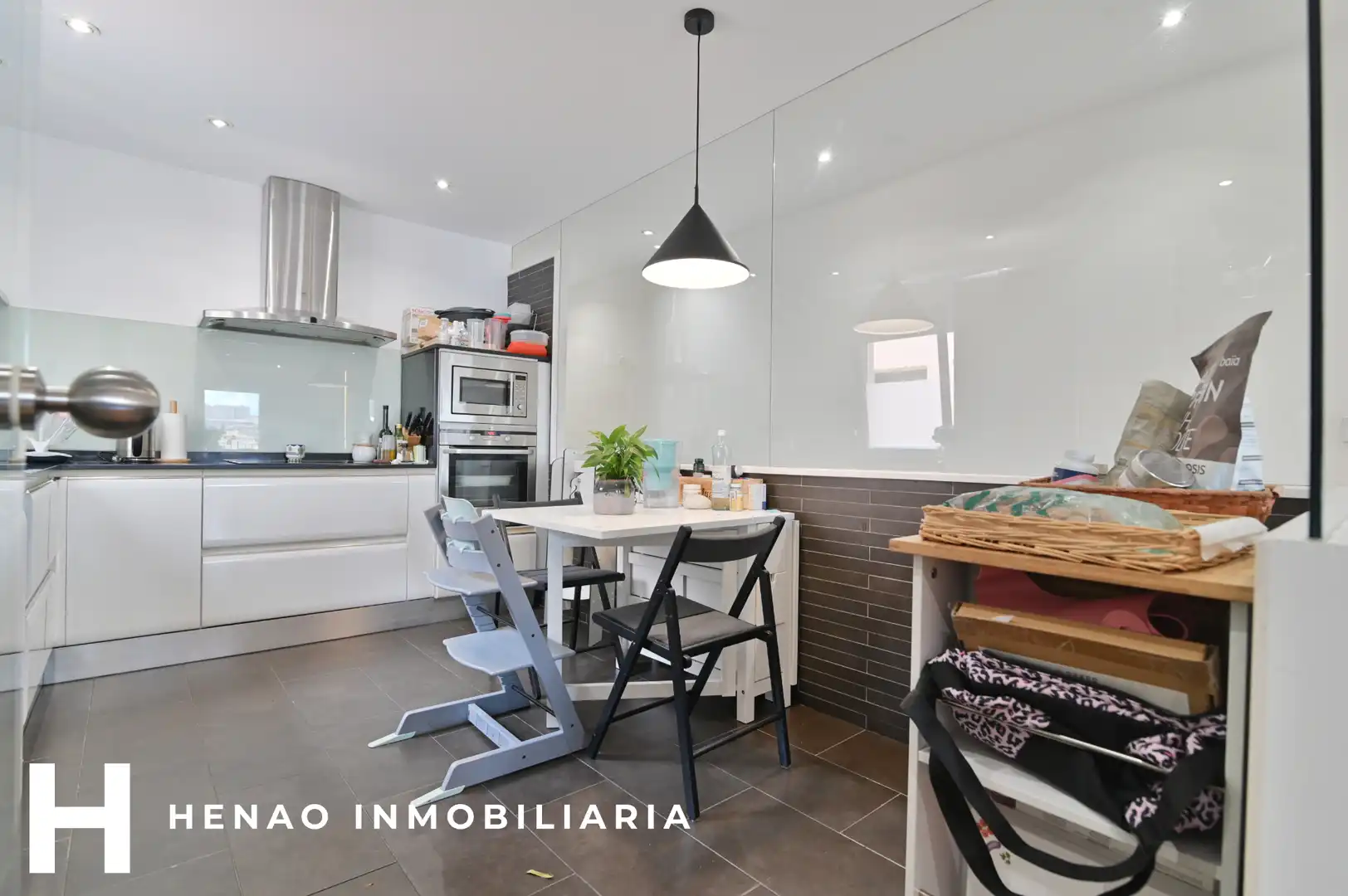 Kitchen of Flat for sale in Bilbao   with Heating, Parquet flooring and Furnished