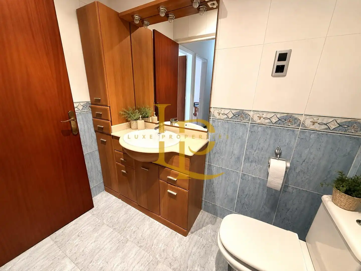 Bany de Pis en venda en Rubí amb Aire condicionat, Calefacció i Terrassa