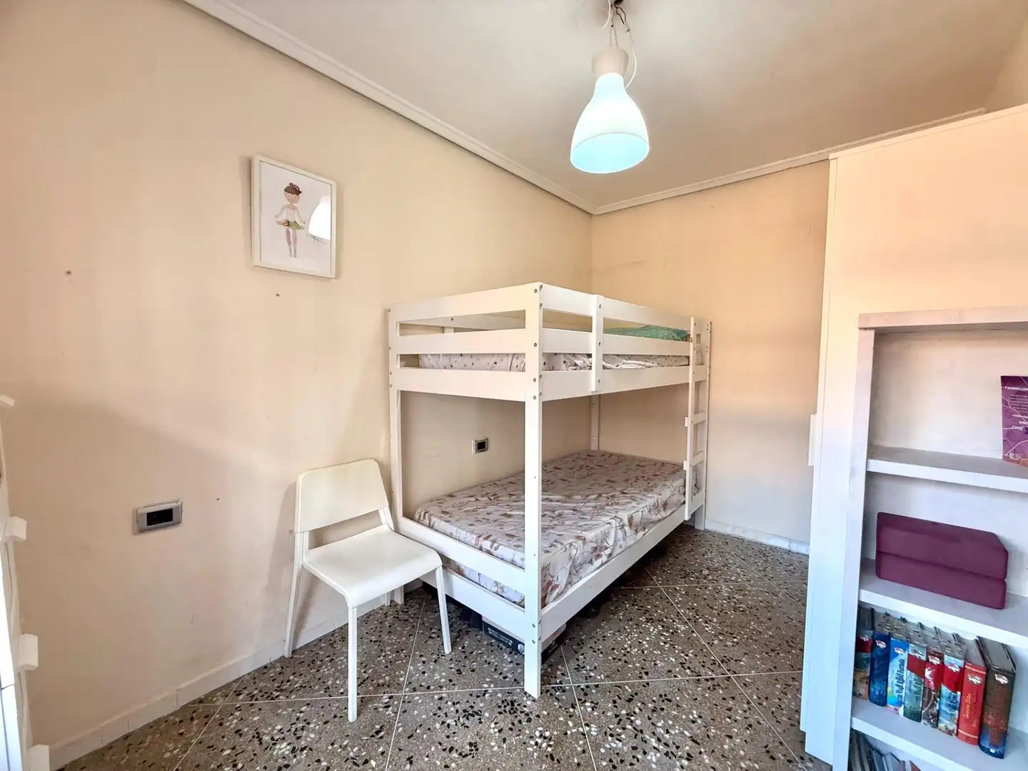 Dormitori de Pis en venda en Valencia amb Aire condicionat i Balcó