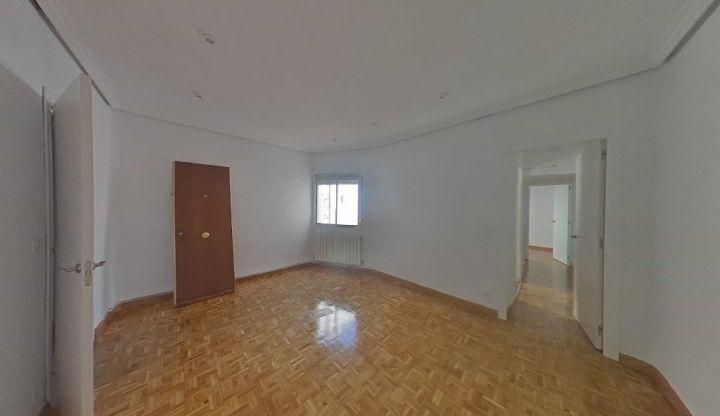 Bedroom of Flat for sale in  Madrid Capital  with Parquet flooring