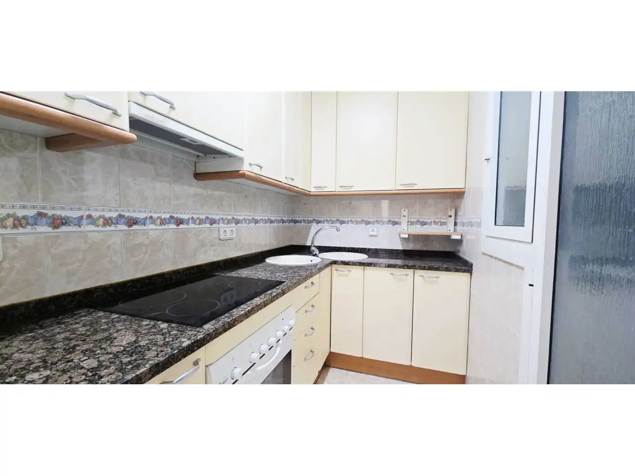 Cocina de Piso en venta en Terrassa con Calefacción y Parquet