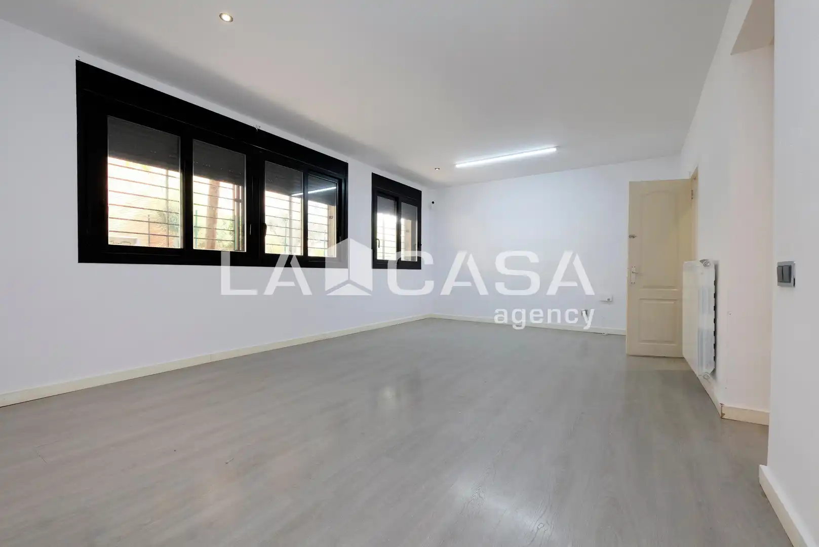 Ground floor with lift for sale in Carrer d'Horta, imagen 2