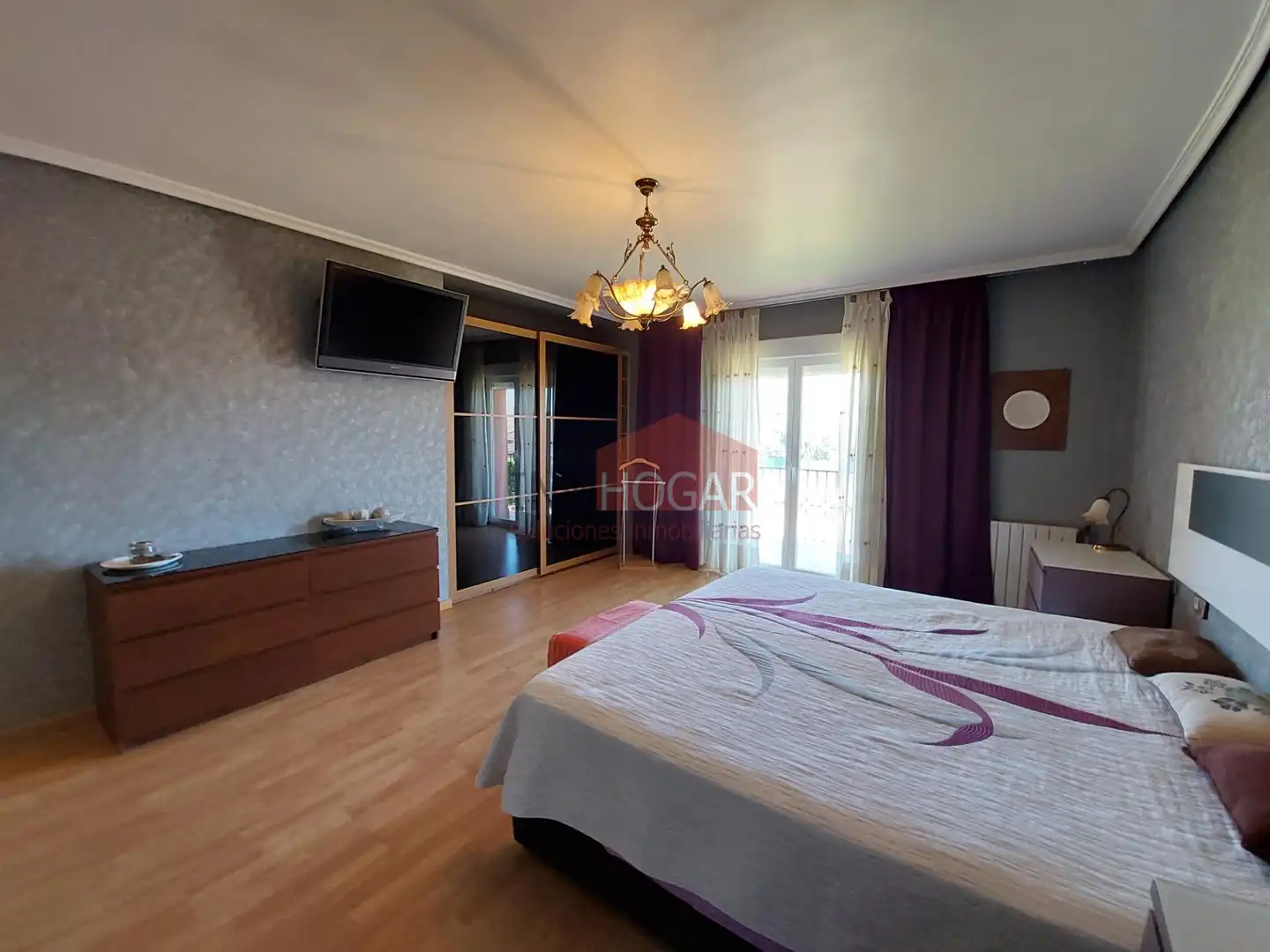 Bedroom of Houses for sale in Sanchidrián  with Private garden, Parquet flooring and Terrace