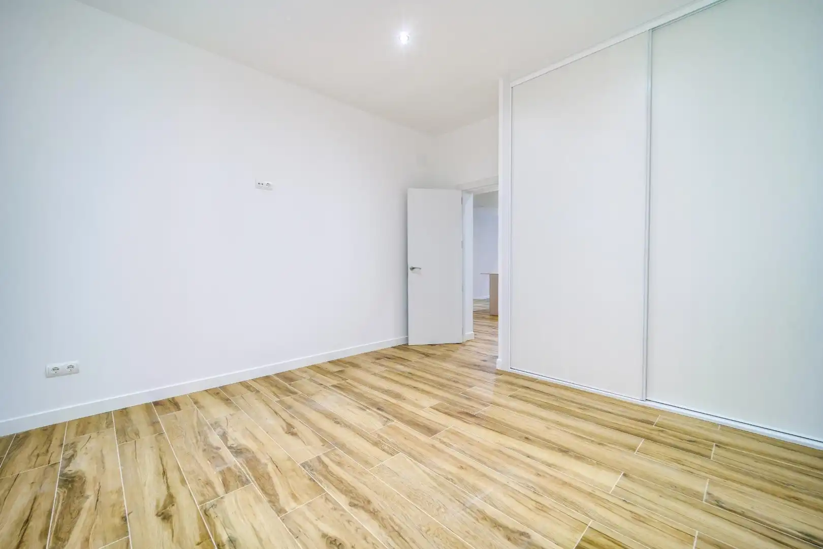 Planta baixa en venda en Madrid amb Calefacció i Terrassa