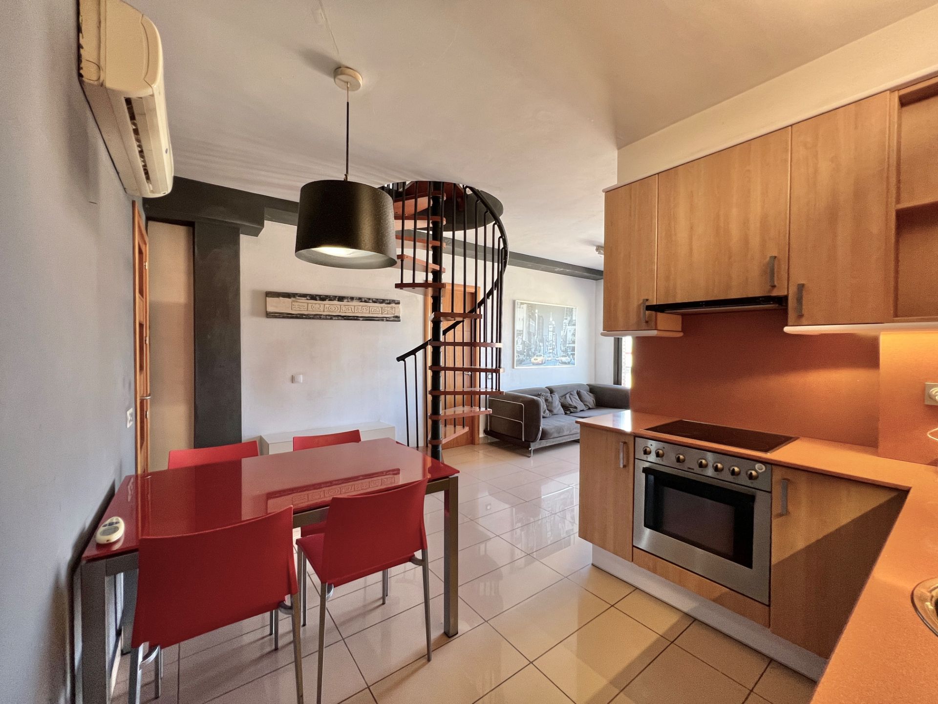 Kitchen of Duplex for sale in Reus  with Air Conditioner, Parquet flooring and Terrace