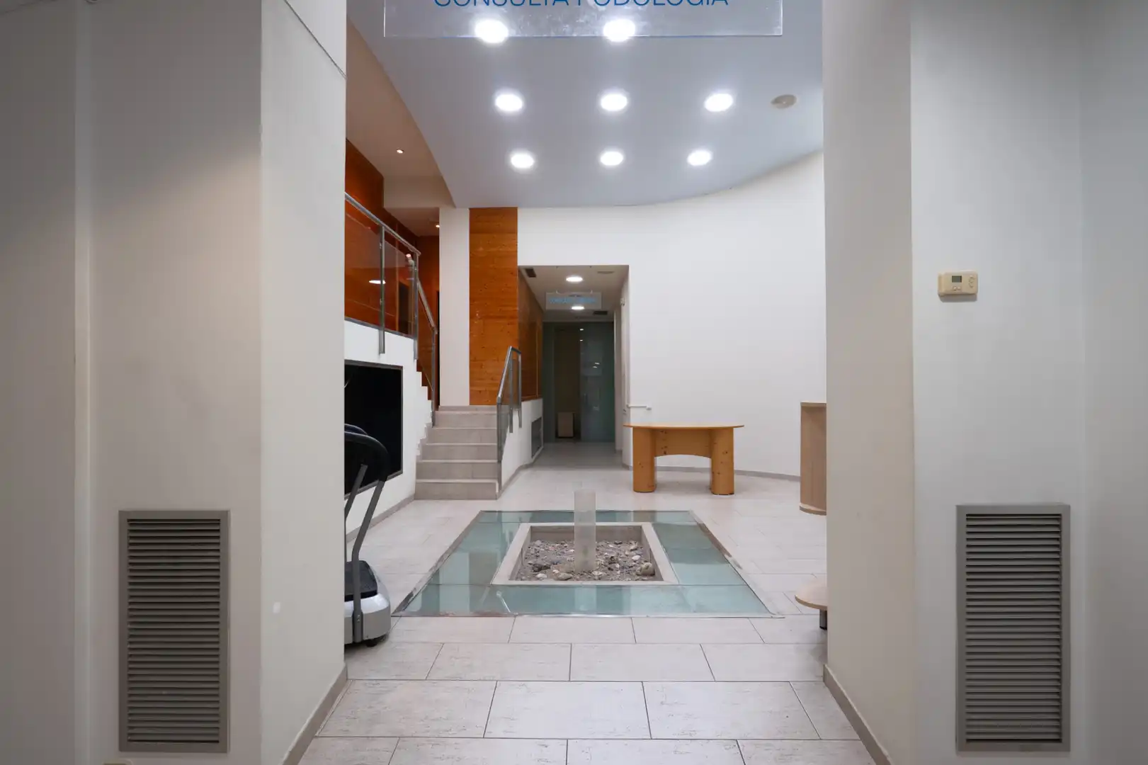 Local comercial de lloguer a Calle de María de Molina, imagen 2