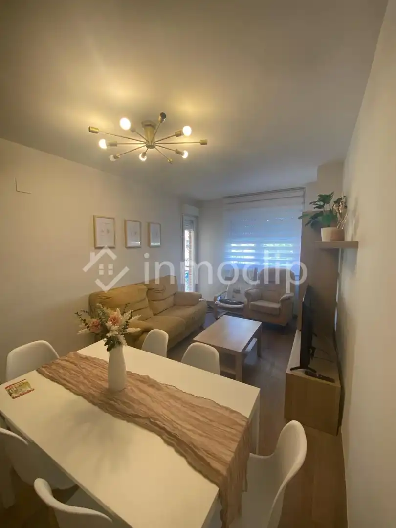 Living room of Flat for rent in Salamanca Capital  with Heating and Furnished