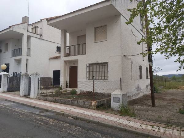 Casa-chalet en Venta en Encinar (El) en Brazatortas