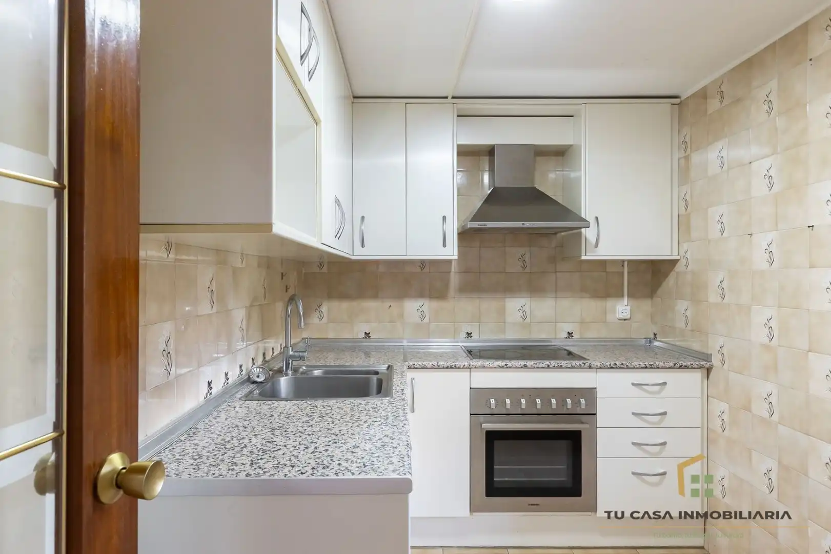 Cocina de Piso en venta en Badalona con Aire acondicionado