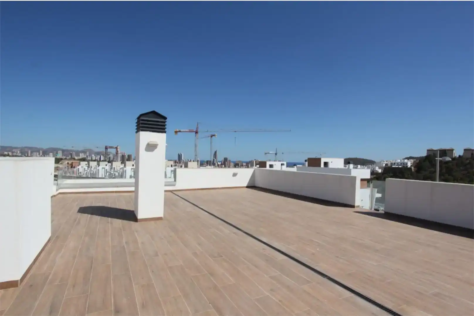 Terrassa de Casa o xalet en venda en Finestrat amb Aire condicionat, Piscina i Balcó