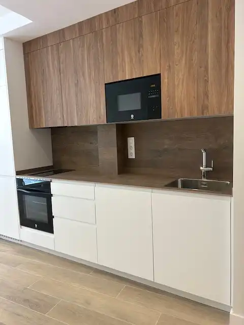 Cocina de Estudio de alquiler en Madrid con Aire acondicionado, Horno y Lavadora