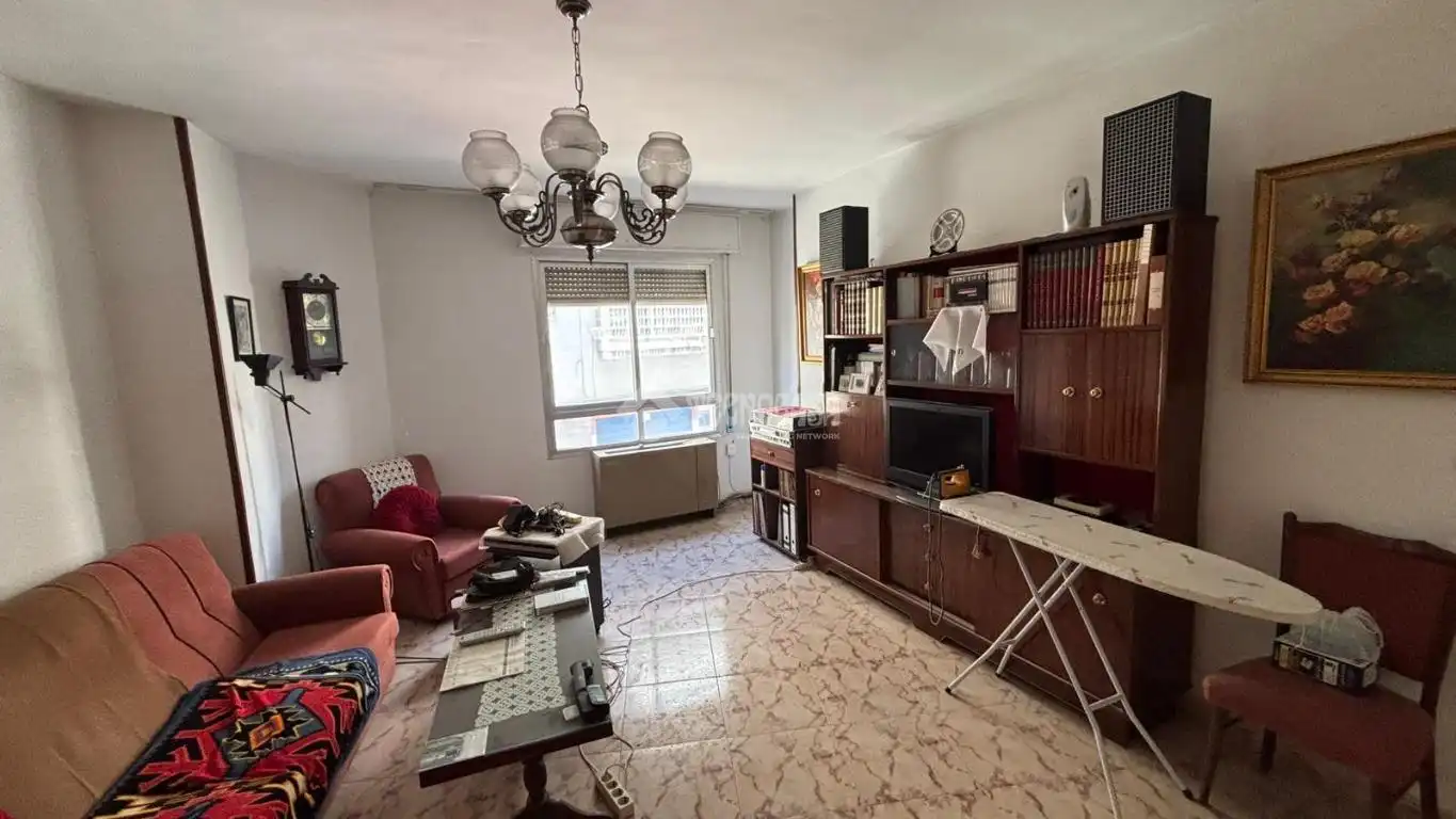 Sala de estar de Piso en venta en Jaén con Balcón