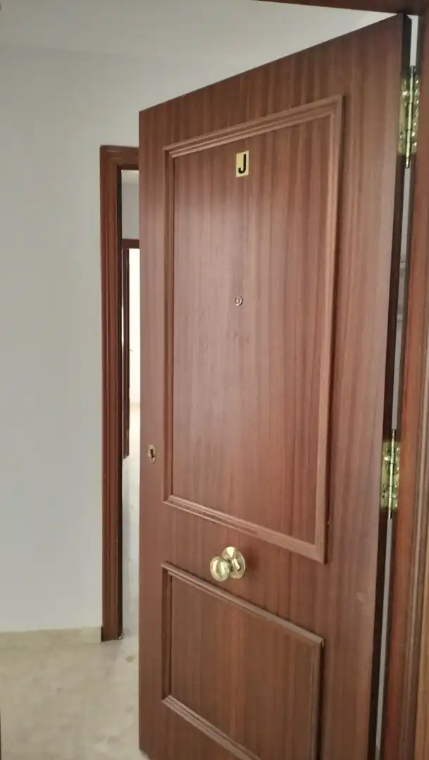 Wohnung zum Verkauf in N/A, -1, Loja