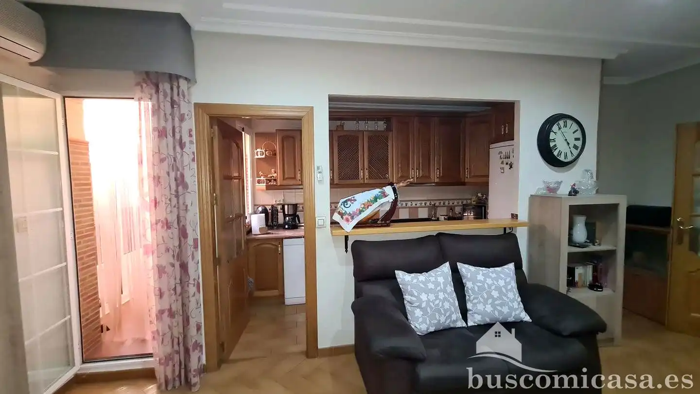Sala de estar de Planta baja en venta en Linares con Aire acondicionado