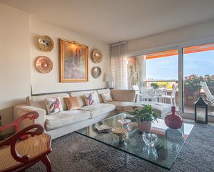 Living room of Flat for sale in Vilafranca del Penedès  with Air Conditioner, Heating and Parquet flooring
