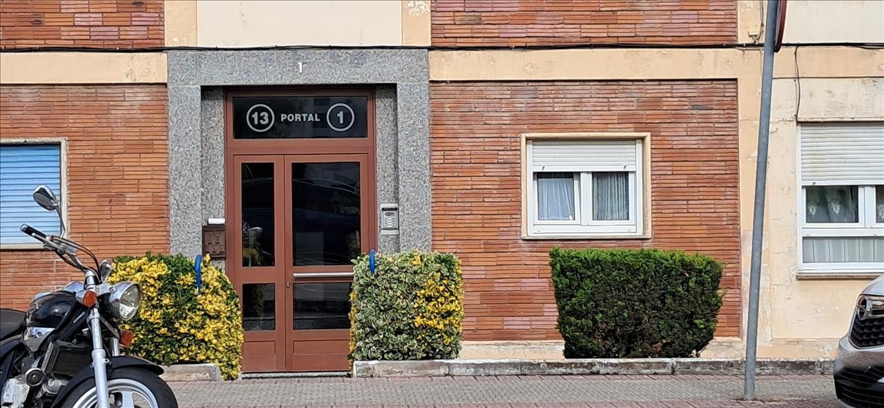 Vista exterior de Pis en venda en Santander