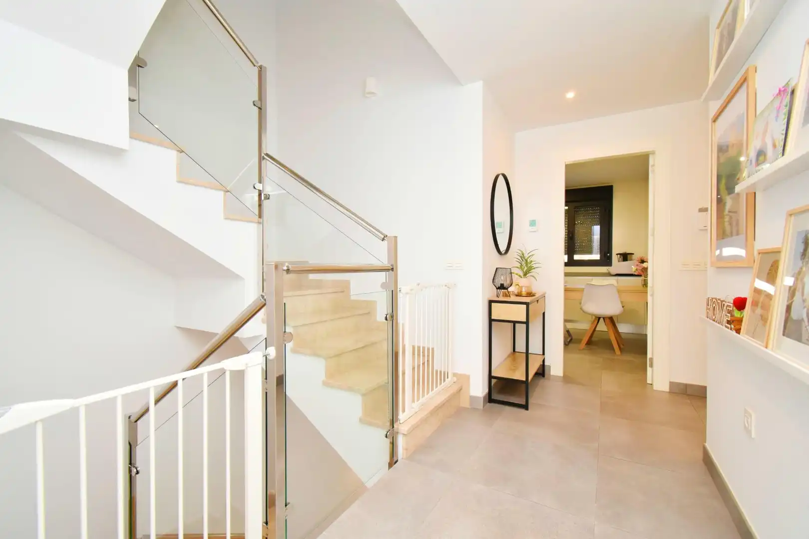 Casa adosada en venta en Almería con Aire acondicionado, Terraza y Trastero