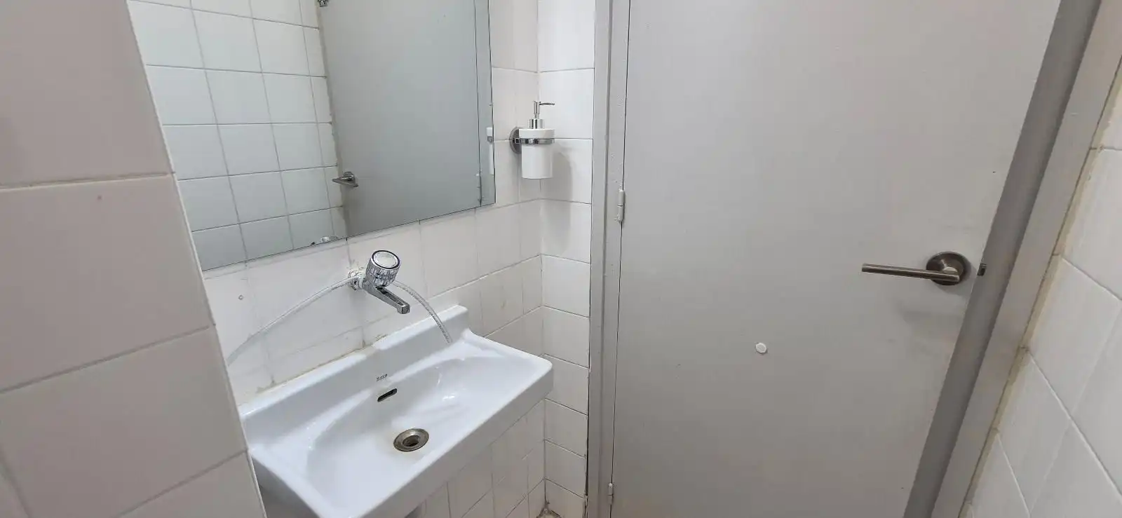 Baño de Oficina de alquiler en Barcelona