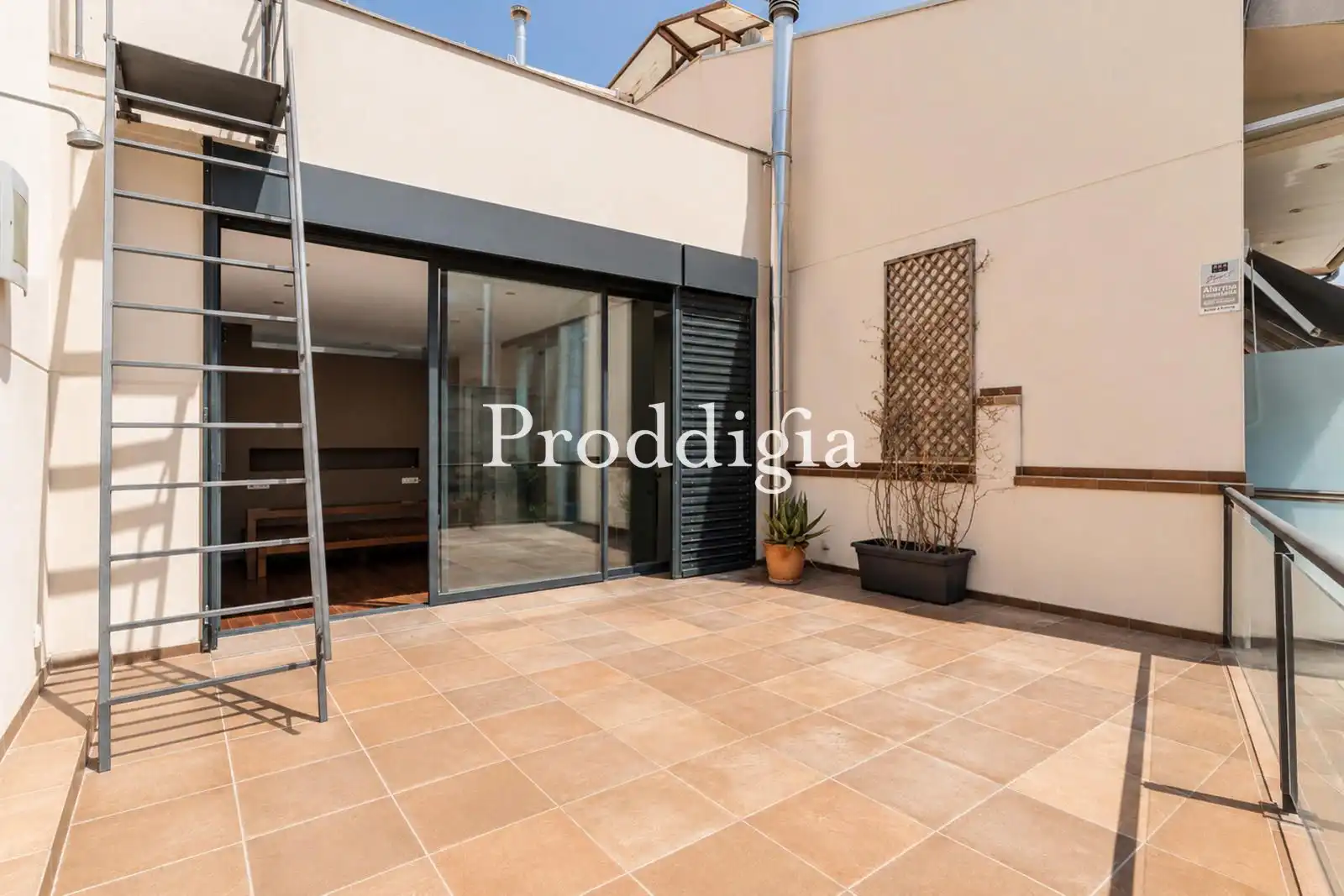 Terrassa de Casa o xalet en venda en Barcelona amb Aire condicionat, Calefacció i Terrassa