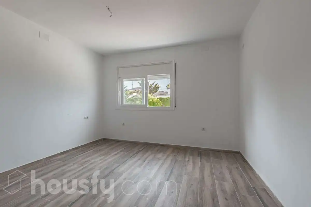 Dormitori de Casa o xalet en venda en Calafell amb Jardí privat, Terrassa i Traster