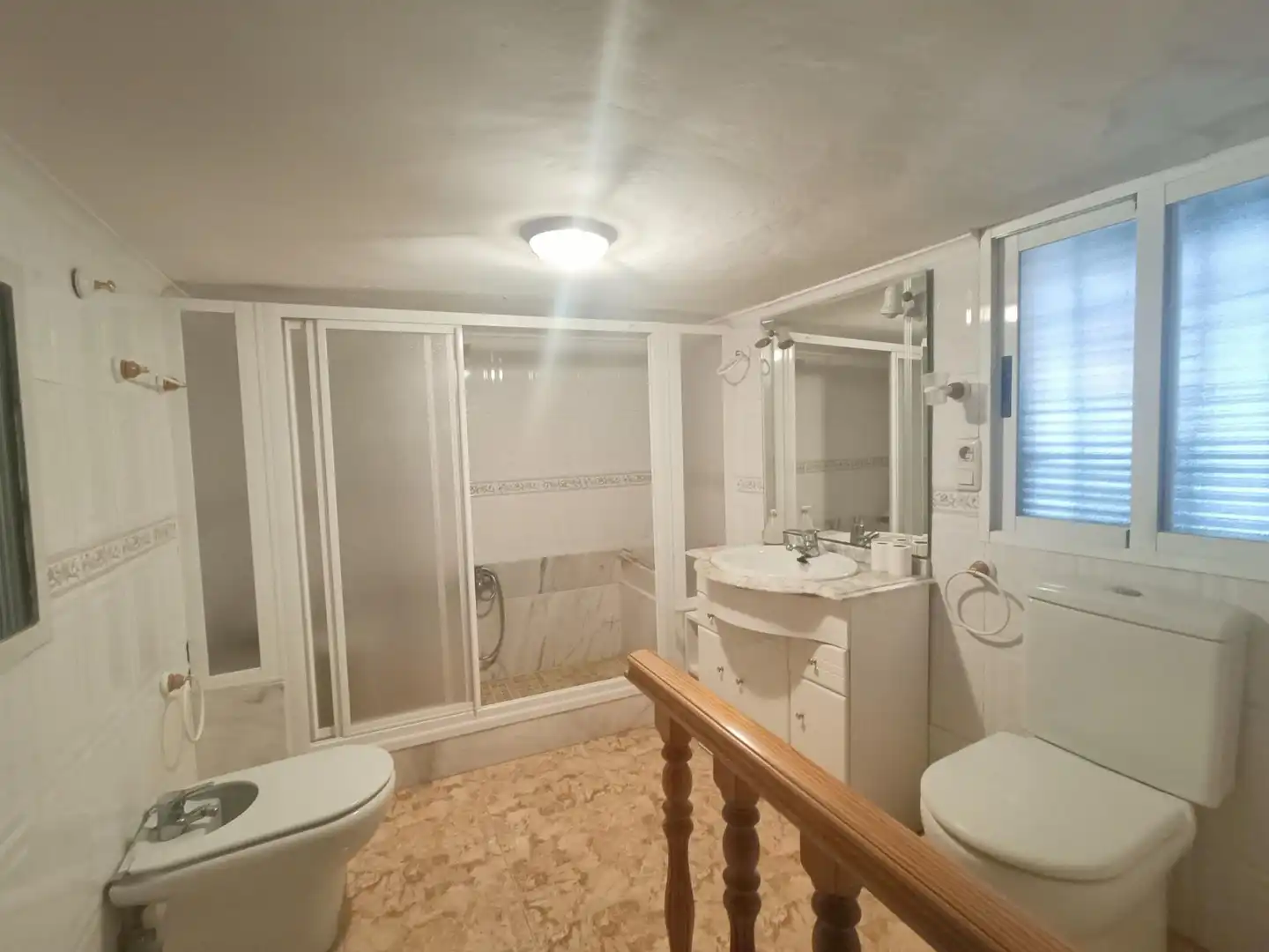 Baño de Casa adosada en venta en Villarta de San Juan con Calefacción, Terraza y Balcón