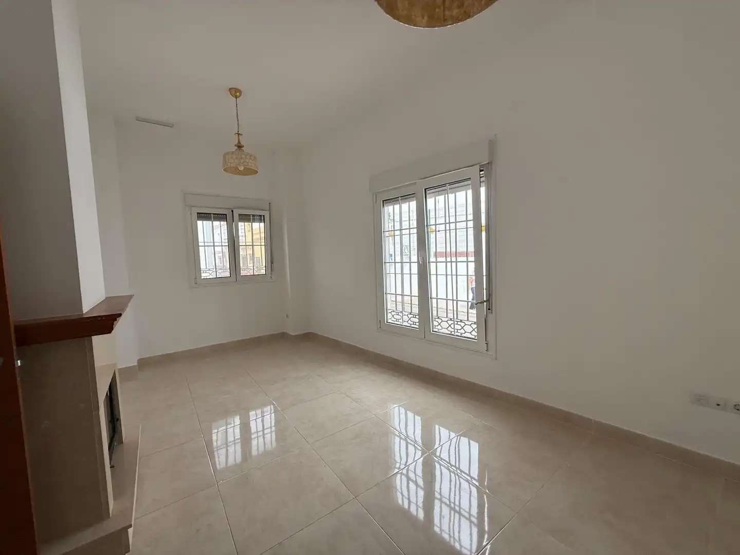 Sala d'estar de Casa o xalet en venda en San Fernando amb Aire condicionat