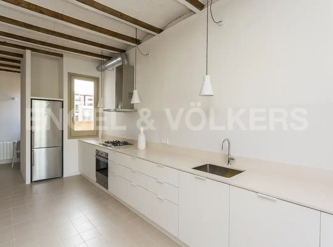 Kitchen of Flat for sale in Barcelona  with Air Conditioner, Heating and Balcony