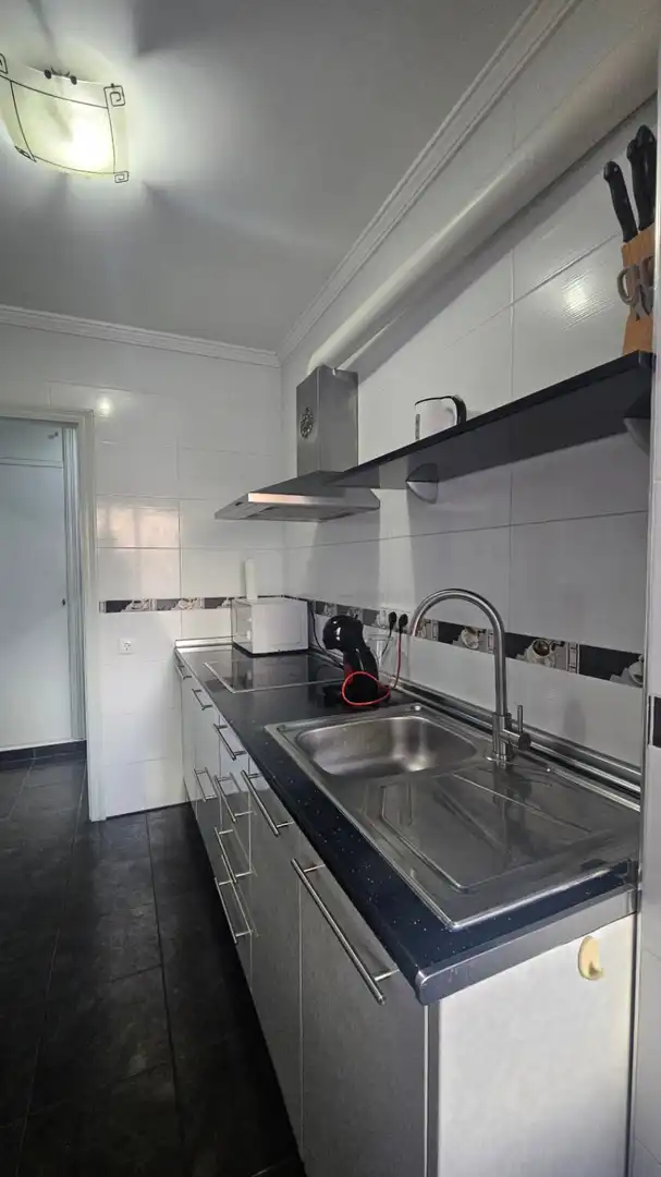 Cuina de Apartament en venda en Alicante / Alacant amb Aire condicionat, Calefacció i Terrassa