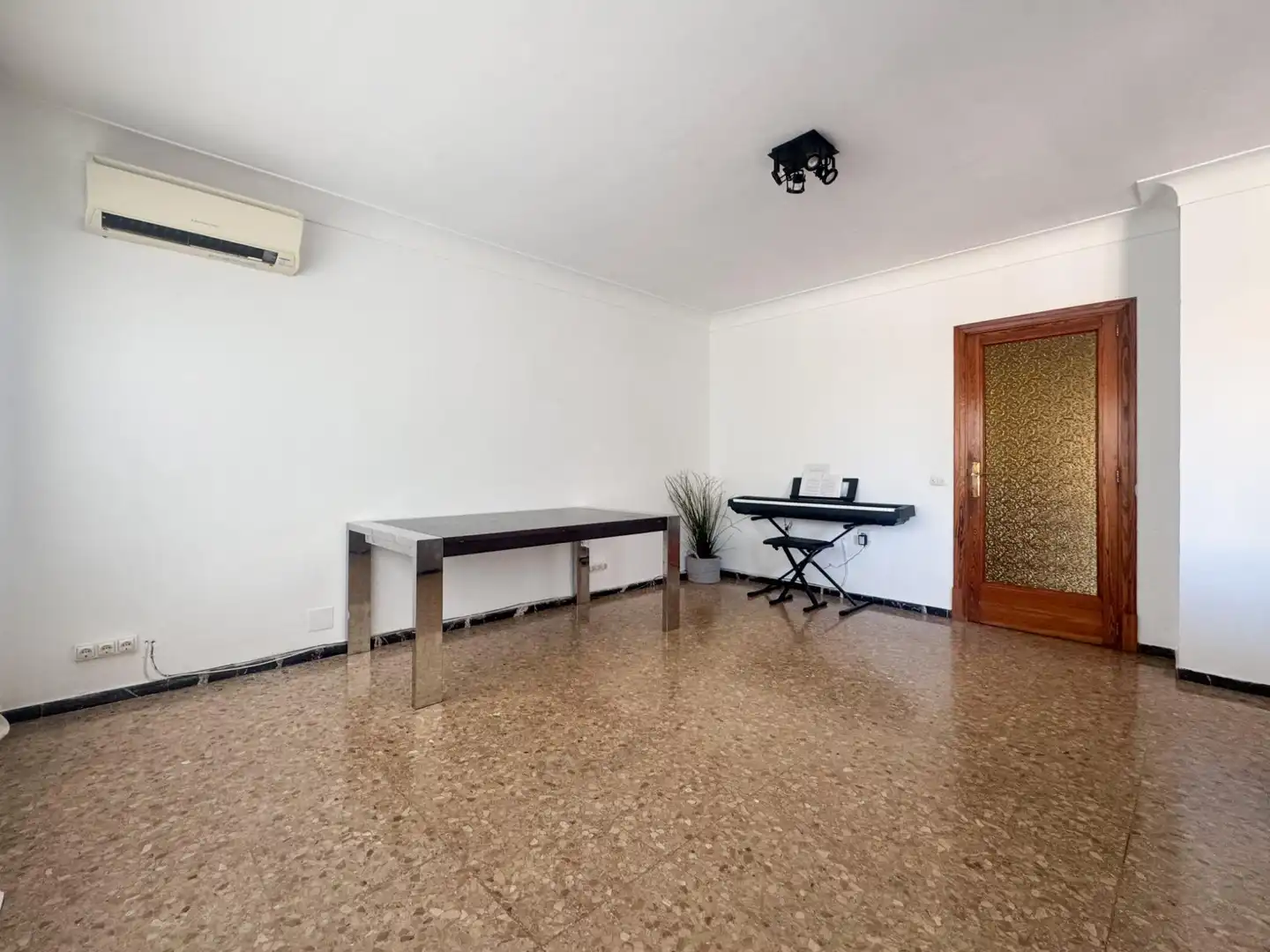 Wohnzimmer von Dachboden zum Verkauf in Marratxí mit Klimaanlage, Terrasse und Abstellraum