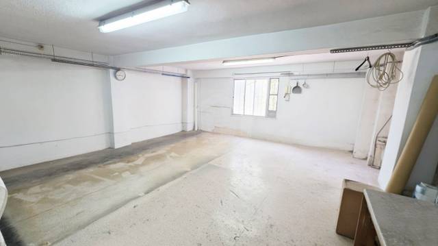 Local comercial en Venta en Avenida Málaga Oloroso en Cortijo Bazán - Los Casinis - Los Cipreses