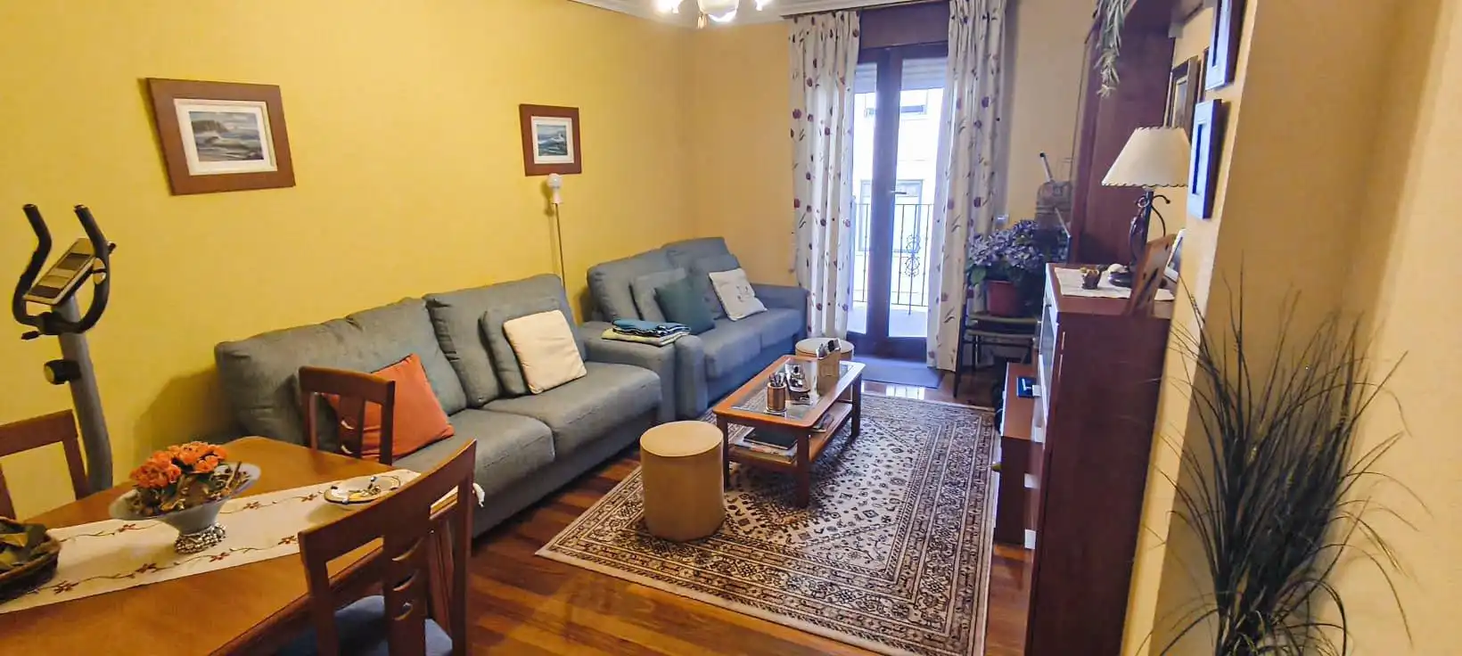 Wohnzimmer von Wohnung zum Verkauf in Santoña mit Heizung und Abstellraum