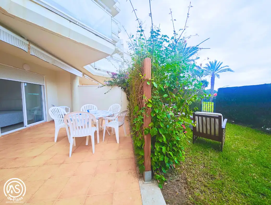 Terrassa de Apartament de lloguer en Mont-roig del Camp amb Aire condicionat, Calefacció i Jardí privat