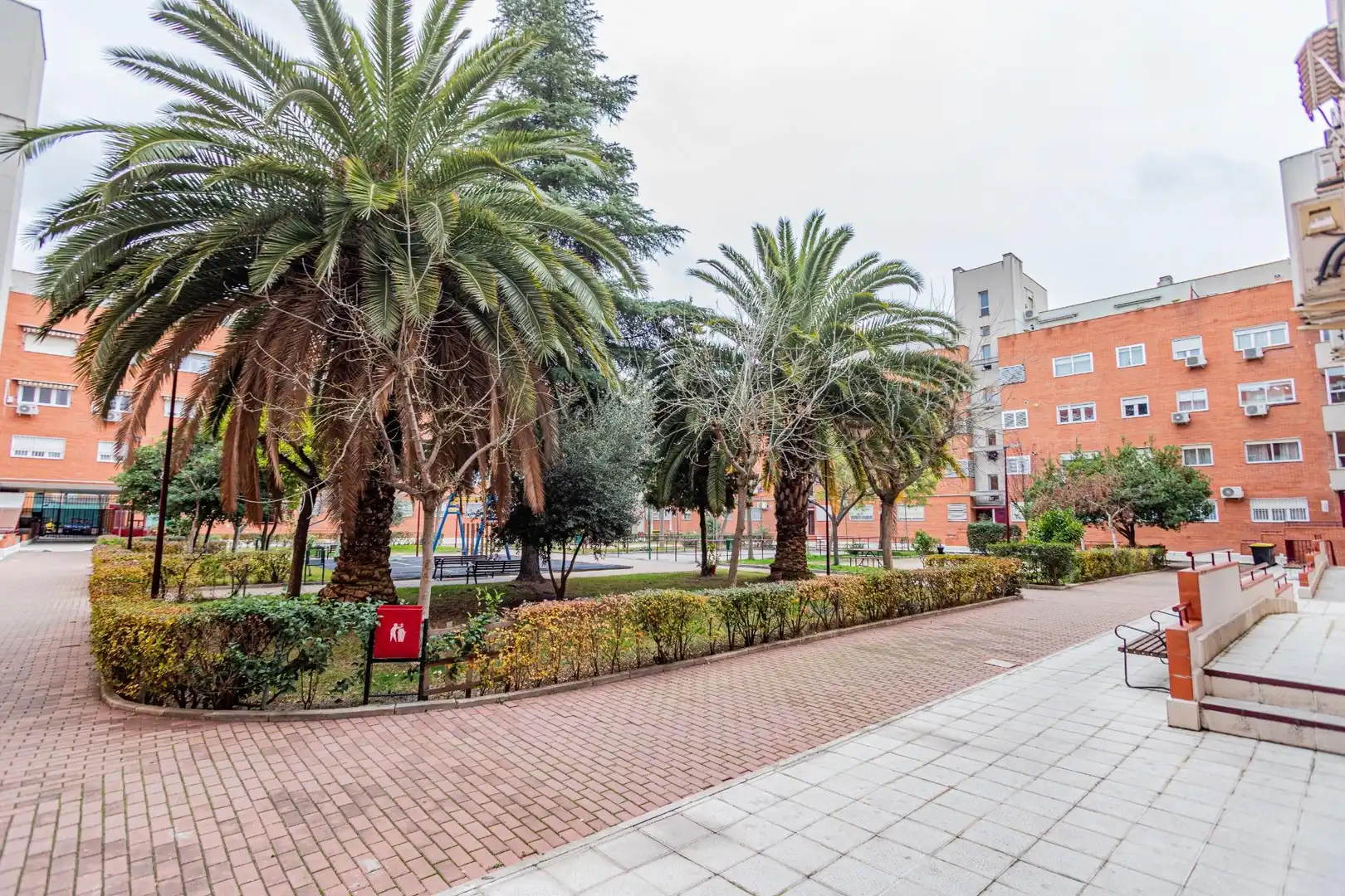 Exterior view of Flat for sale in Madrid  with Heating and Private garden