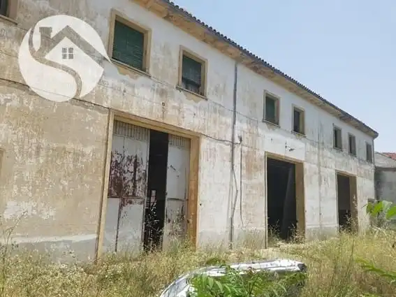 Vista exterior de Nau industrial en venda en Campos del Paraíso